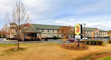 Super 8 by Wyndham Smithfield/Selma