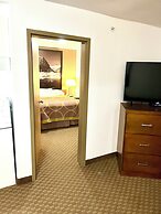 Super 8 by Wyndham Hinton