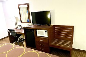 Super 8 by Wyndham Hinton