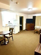 Super 8 by Wyndham Hinton