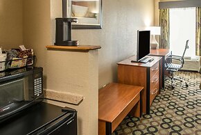 Quality Inn & Suites Columbus West - Hilliard