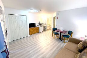 Super 8 by Wyndham Sicamous