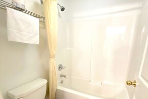 Super 8 by Wyndham Sicamous