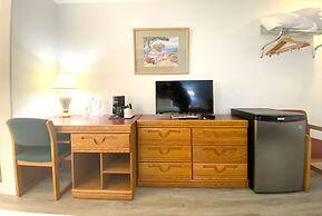 Super 8 by Wyndham Sicamous