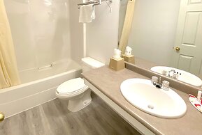 Super 8 by Wyndham Sicamous