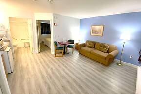 Super 8 by Wyndham Sicamous