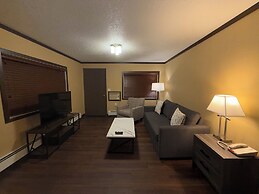 Siding 16 Lodge
