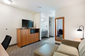 Super 8 by Wyndham Calgary Shawnessy Area