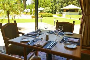 Sheraton Pilar Hotel and Convention Center