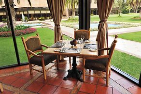 Sheraton Pilar Hotel and Convention Center