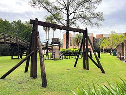 Sheraton Pilar Hotel and Convention Center