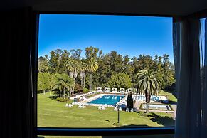 Sheraton Pilar Hotel and Convention Center