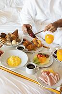 Sheraton Pilar Hotel and Convention Center