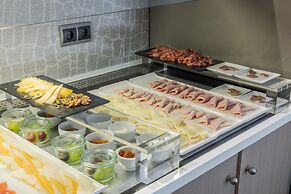 Hotel ILUNION Almirante