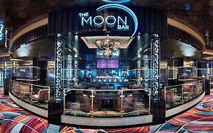 The Royal at Atlantis