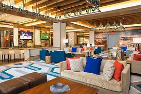 The Royal at Atlantis