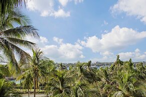 The Royal at Atlantis