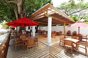 Grand Decameron Montego Beach, A Trademark All-Inclusive Resort