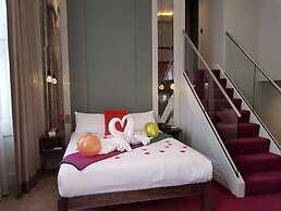 Signature Townhouse Hyde Park