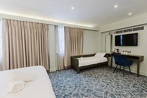 The Lancaster Hotel