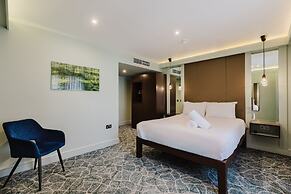 The Lancaster Hotel