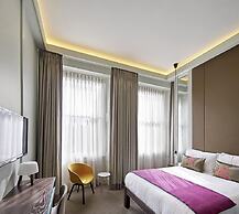 Signature Townhouse Hyde Park