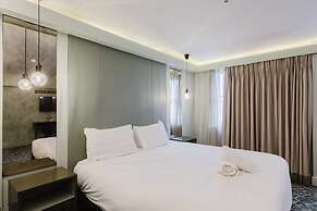 The Lancaster Hotel