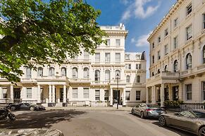 The Lancaster Hotel