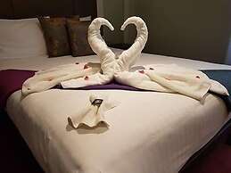 Signature Townhouse Hyde Park