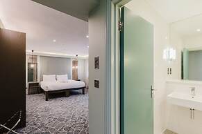 The Lancaster Hotel