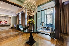 The Lancaster Hotel