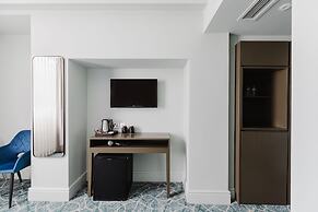 The Lancaster Hotel