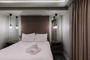 The Lancaster Hotel