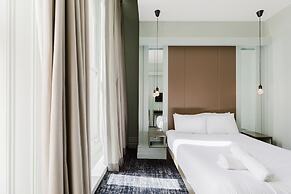 The Lancaster Hotel