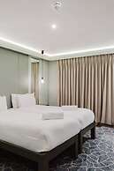 The Lancaster Hotel