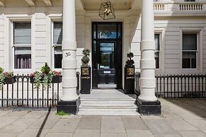 The Lancaster Hotel