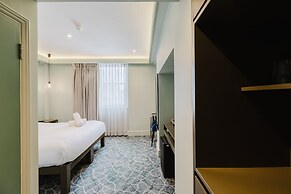 The Lancaster Hotel