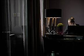 Signature Townhouse Hyde Park