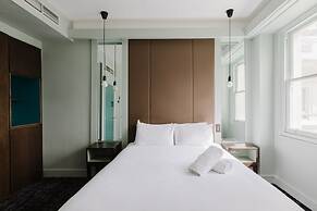 The Lancaster Hotel
