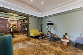 The Lancaster Hotel