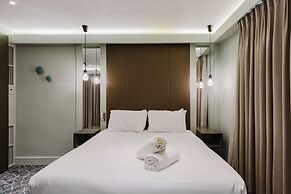 The Lancaster Hotel