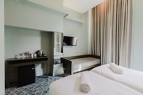 The Lancaster Hotel