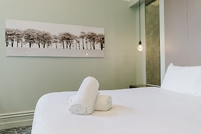 The Lancaster Hotel