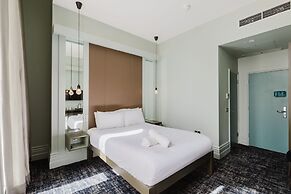 The Lancaster Hotel