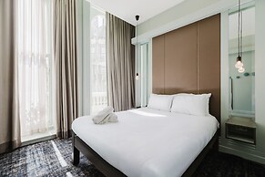 The Lancaster Hotel