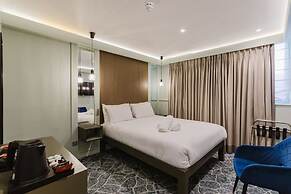 The Lancaster Hotel