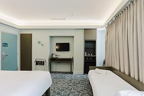 The Lancaster Hotel