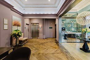 The Lancaster Hotel