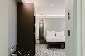 The Lancaster Hotel