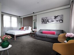 Signature Townhouse Hyde Park